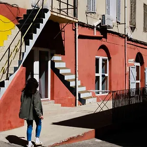  Hostel Vertigo Vieux-port Fransa