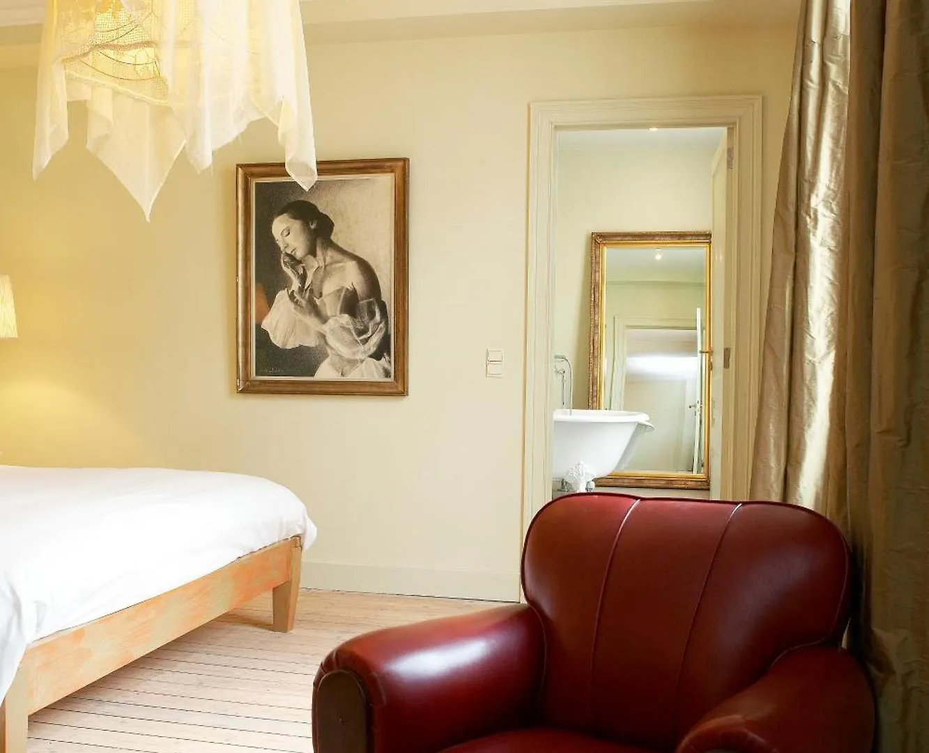 Le Vaudeville Brussel 2*,